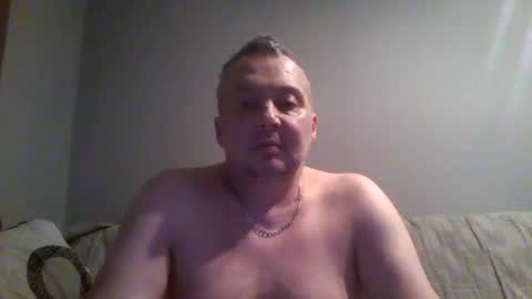 Snapshot of daniel0028 chatting on December 2, 1:11 am dan online show from December 2, 1:11 am