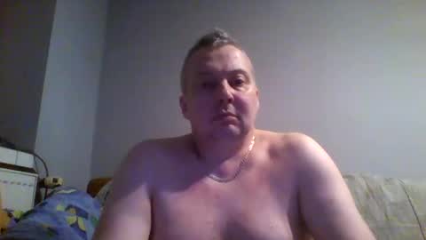 Snapshot of daniel0028 chatting on April 2, 2:09 am dan online show from April 2, 2:09 am
