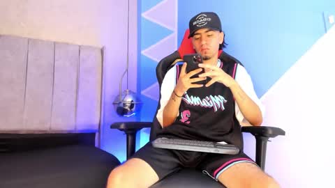 Snapshot of daniel_brawn chatting on September 21, 5:36 pm Daniel online show from September 21, 5:36 pm