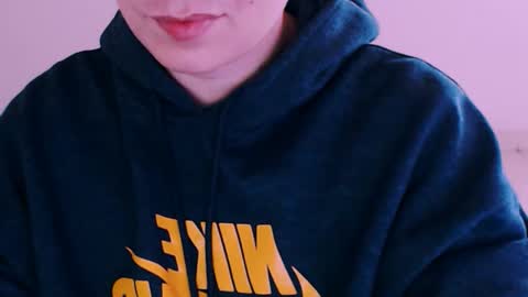 daniel_ruis16 online show from April 4, 8:50 pm