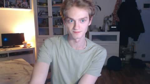 Daniel online show from April 5, 11:57 pm