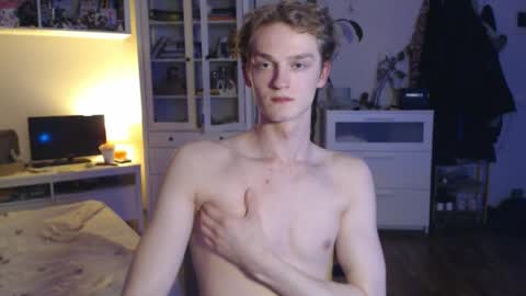 Daniel online show from April 9, 10:37 pm