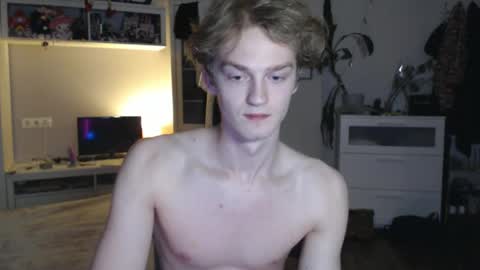 Daniel online show from April 15, 1:01 am