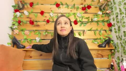 Snapshot of daniela_casallass chatting on January 31, 7:11 pm Daniela online show from January 31, 7:11 pm