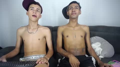 Snapshot of daniela_doll_ chatting on February 21, 7:23 am daniela_doll_ online show from February 21, 7:23 am