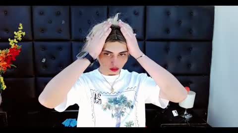 daniela_pink_ online show from March 5, 9:33 pm