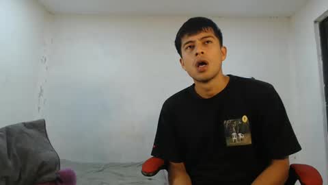 Snapshot of danielitopapii chatting on October 23, 1:10 pm danielitopapii online show from October 23, 1:10 pm