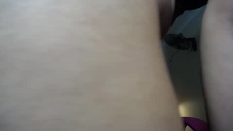 Snapshot of danielle_rose_ chatting on December 22, 7:21 pm Angie online show from December 22, 7:21 pm