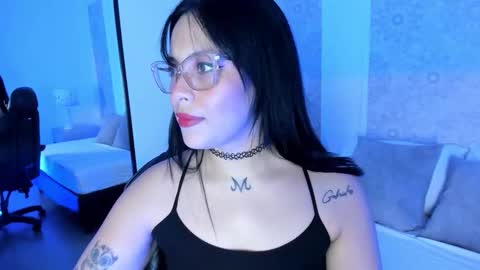 D A N I online show from March 7, 7:11 pm