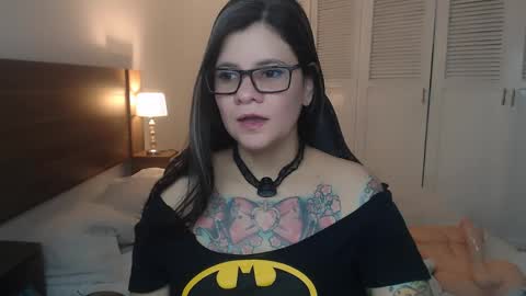 daniellerain online show from May 24, 4:34 pm