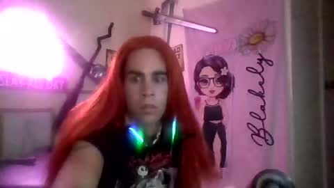 Danielle Raven online show from May 5, 7:38 am