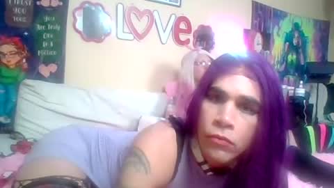 Danielle Raven online show from May 6, 8:08 am