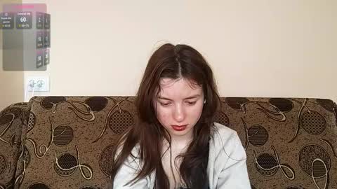 Mia online show from March 6, 7:05 am