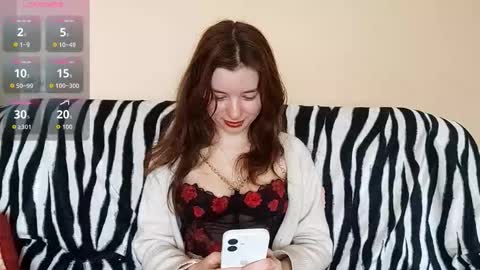 Mia online show from March 24, 7:13 am