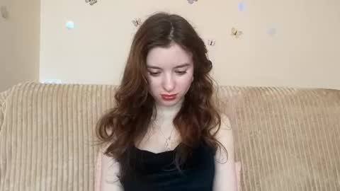 Mia online show from July 13, 7:11 am