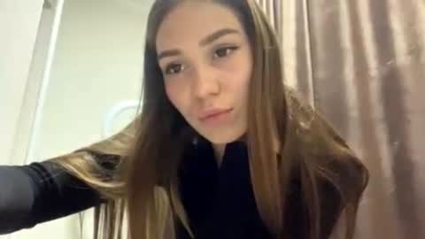 Snapshot of daniellmancher chatting on February 24, 1:20 pm Julia online show from February 24, 1:20 pm