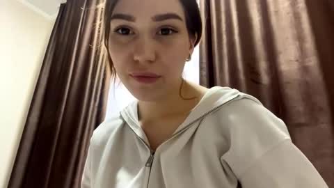 Snapshot of daniellmancher chatting on March 4, 10:32 am Julia online show from March 4, 10:32 am