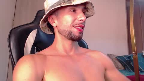 Daniel Santos online show from June 5, 1:45 am