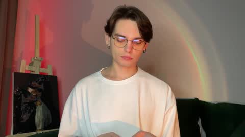 Snapshot of danieltuckerr chatting on December 20, 6:59 pm danieltuckerr online show from December 20, 6:59 pm