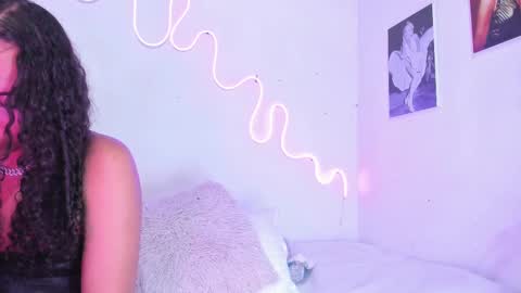 Snapshot of danii_jimenez chatting on February 27, 7:12 am Daniela online show from February 27, 7:12 am