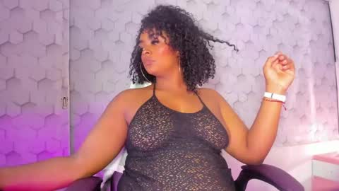 Snapshot of danii_rosee chatting on May 14, 2:02 pm danii_rosee online show from May 14, 2:02 pm