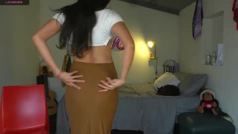 danalle .. online show from October 22, 9:36 pm