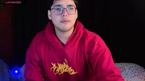 Snapshot of danijungle chatting on November 9, 11:36 pm Daniel online show from November 9, 11:36 pm