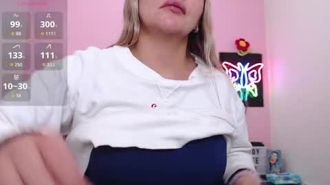 K A R O L online show from April 9, 1:27 am