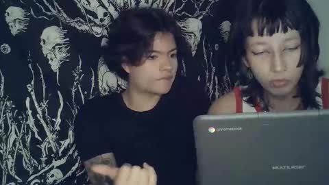 danimary0 online show from December 2, 4:29 am