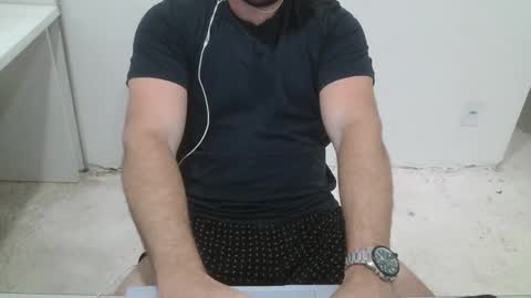 Snapshot of danioli614 chatting on November 6, 9:26 pm Dani Oli online show from November 6, 9:26 pm