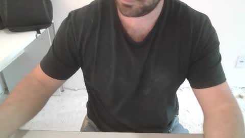 Snapshot of danioli614 chatting on November 24, 9:14 pm Dani Oli online show from November 24, 9:14 pm