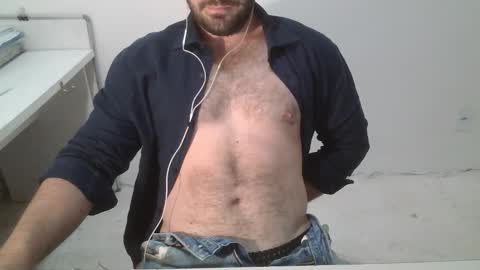 Snapshot of danioli614 chatting on November 25, 11:38 pm Dani Oli online show from November 25, 11:38 pm