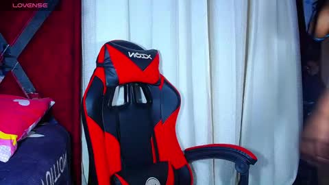 danisabrownn online show from October 27, 7:18 pm