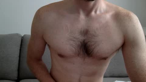 Snapshot of danishguysdicks chatting on September 17, 10:50 am Buzzy online show from September 17, 10:50 am