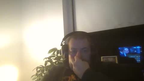 Snapshot of danishman1980 chatting on November 2, 9:17 pm danishman1980 online show from November 2, 9:17 pm