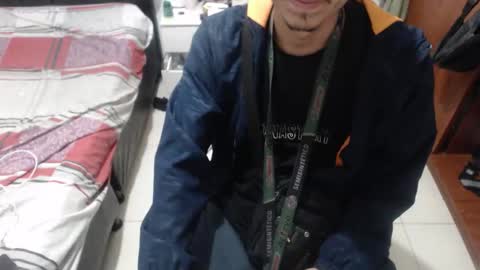 daniel segura online show from February 25, 11:36 pm