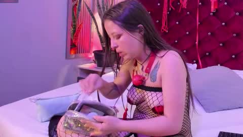 Danna  online show from January 8, 3:42 am