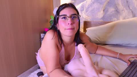 danna_dusky online show from April 9, 9:58 am