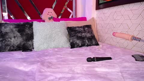 DANNA online show from December 20, 8:12 pm