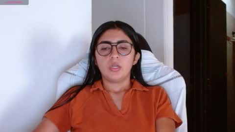 Snapshot of danna_peterson chatting on January 29, 7:43 pm Danna online show from January 29, 7:43 pm