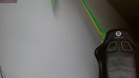 Snapshot of danna_peterson chatting on October 22, 8:52 pm Danna online show from October 22, 8:52 pm