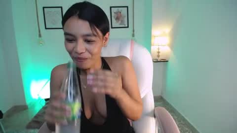 Snapshot of danna_rouse_ chatting on July 1, 10:53 pm Danna online show from July 1, 10:53 pm