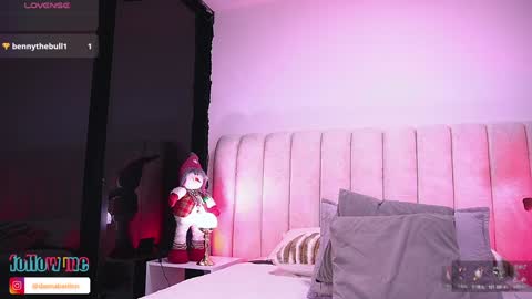 Snapshot of dannaberlin chatting on November 6, 7:37 pm Danna Berlin online show from November 6, 7:37 pm