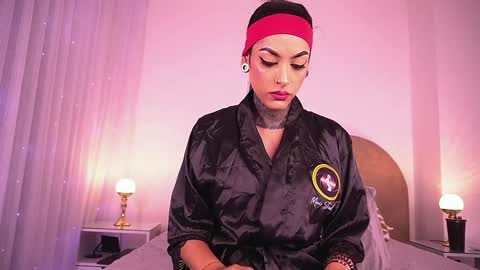 Snapshot of dannaberlin chatting on November 12, 7:24 pm Danna Berlin online show from November 12, 7:24 pm