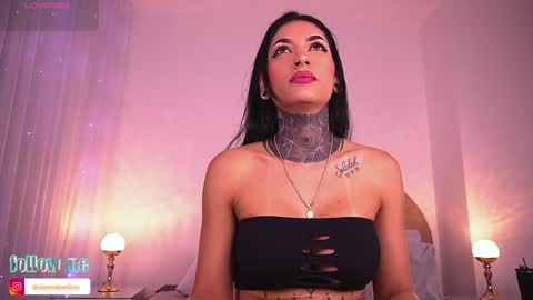 Snapshot of dannaberlin chatting on November 15, 7:21 pm Danna Berlin online show from November 15, 7:21 pm