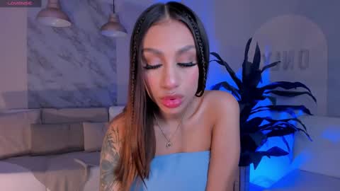 Snapshot of dannacruz_ chatting on February 18, 7:52 pm Danna Cruz online show from February 18, 7:52 pm