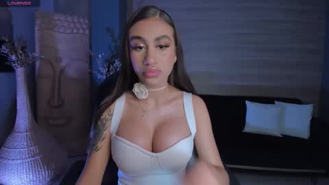 Snapshot of dannacruz_ chatting on September 10, 7:03 pm Danna Cruz online show from September 10, 7:03 pm