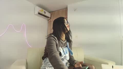 dannagabriella online show from April 9, 6:30 am