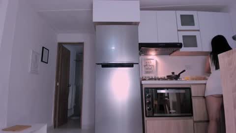 Snapshot of dannahyde chatting on January 21, 11:24 pm Insta DannaBlueX online show from January 21, 11:24 pm