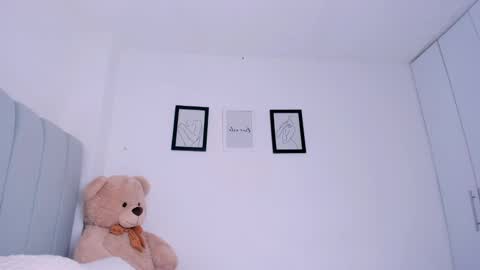 Snapshot of dannahyde chatting on January 27, 10:38 pm Insta DannaBlueX online show from January 27, 10:38 pm